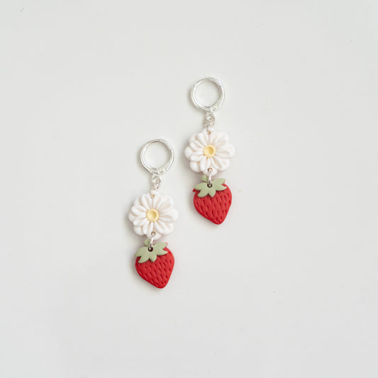 Strawberry Bloom Huggie